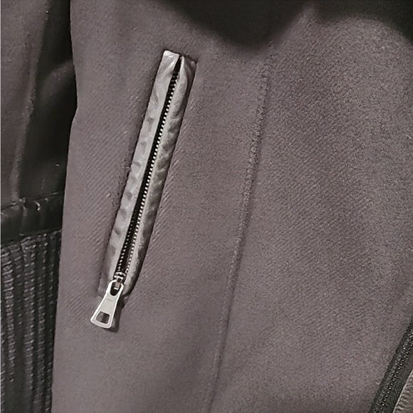 SALE⚡️Mackage Asymmetrical zip Wool Jacket S/M see desc. - Picture 7 of 14